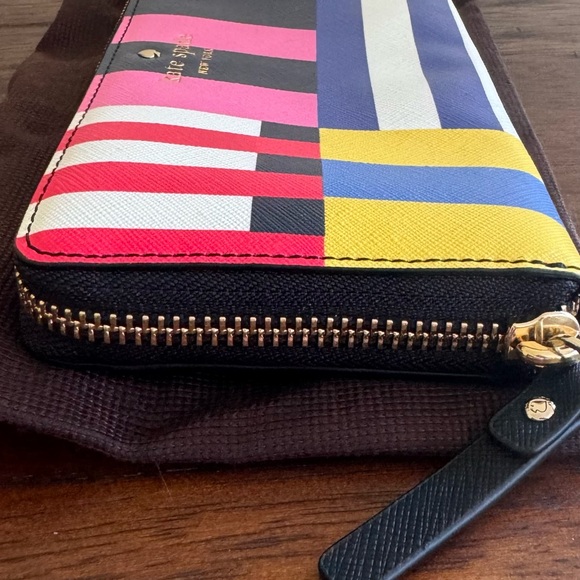 Kate Spade Story Book Cedar Street Flag Stripes Wallet NWT - Picture 5 of 14